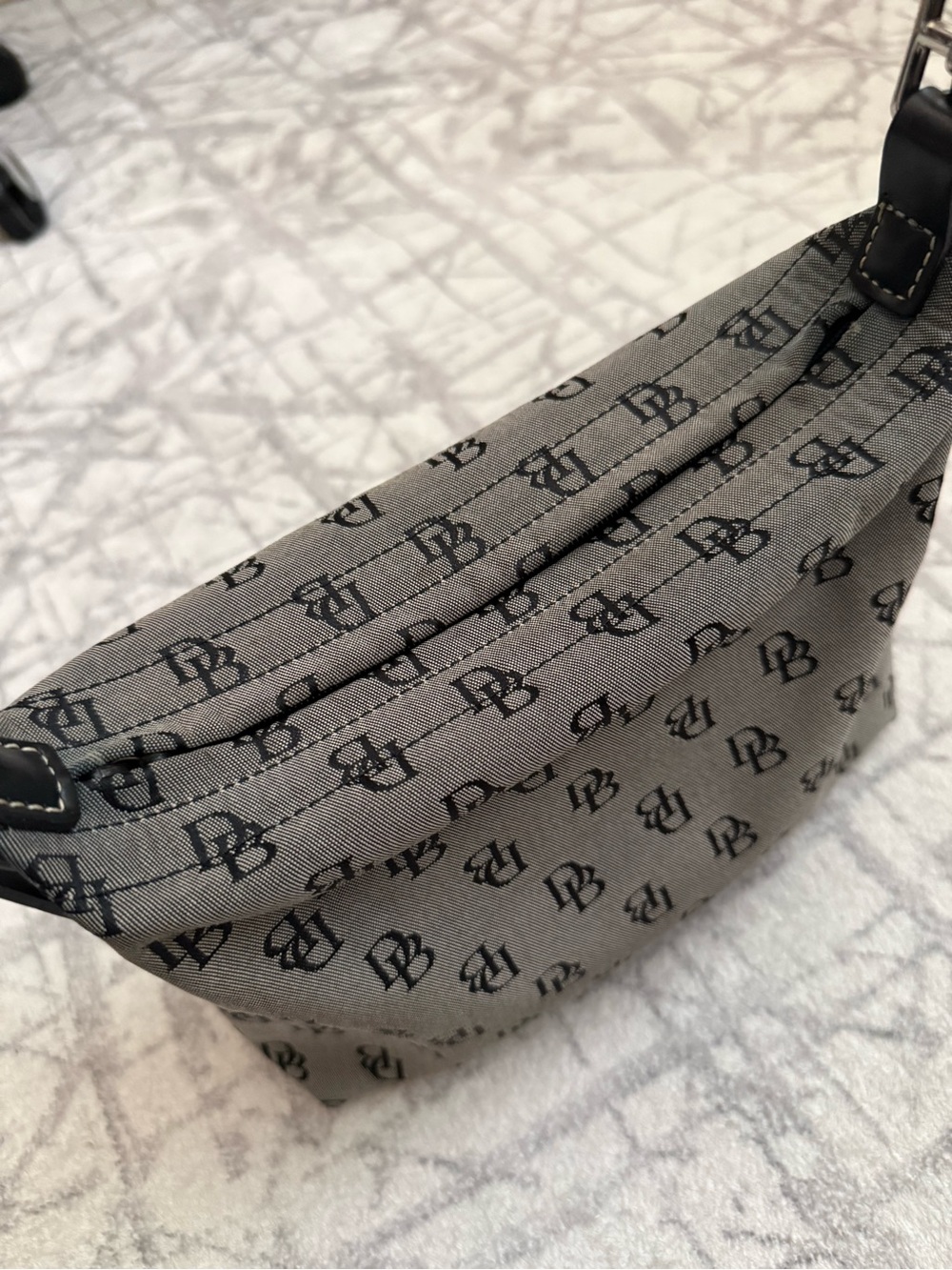 Dooney & Bourke DB Monogram Canvas Shoulder Bag Y2K Gray Black Purse - Picture 3 of 13